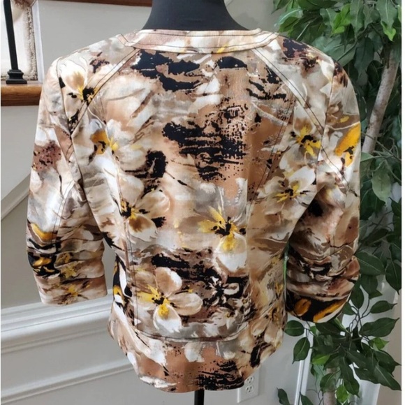 Coldwater Creek Cream and Black Blazer with Artistic Pattern - Picture 7 of 10